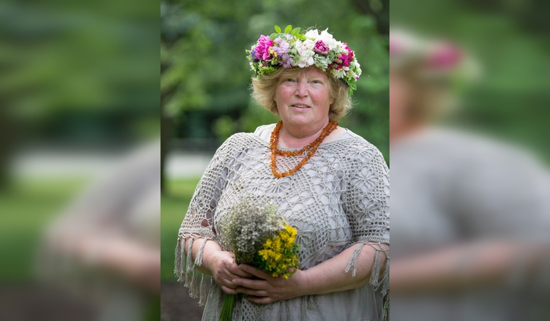 Smūgis: sukčiai naudojasi A. Karaliūnaitės vardu, ragindami labai brangiai pirkti neaiškios sudėties produktus, moteris kreipėsi į policiją, tačiau pagalbos nesulaukė.