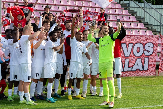 Giedrius Zenkevičius toliau gins „Sūduvos“ vartus