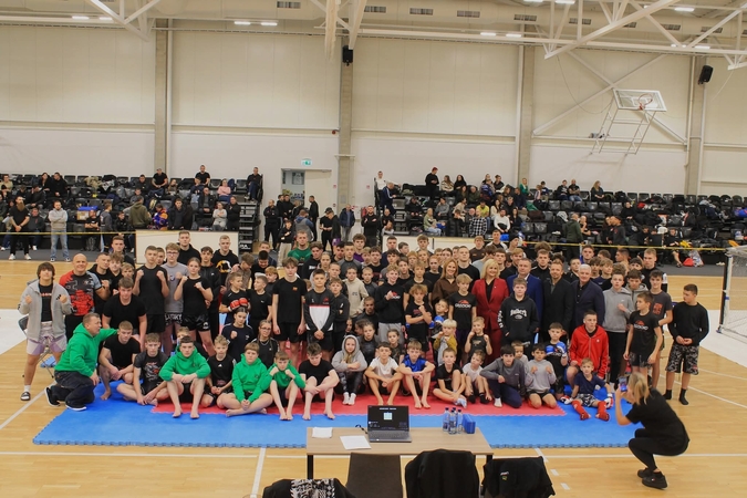 MMA atletai metus užbaigė tarptautinėmis varžybomis