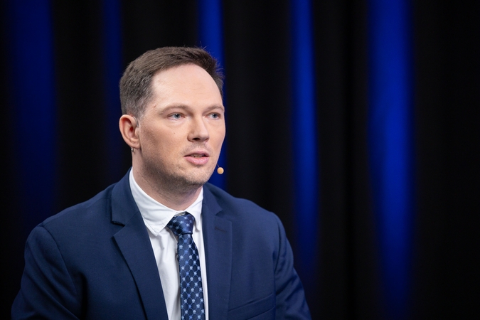 Vaitiekūnas: kompensacijų vežėjams kol kas nesvarstome, bet savo verslą ginsime