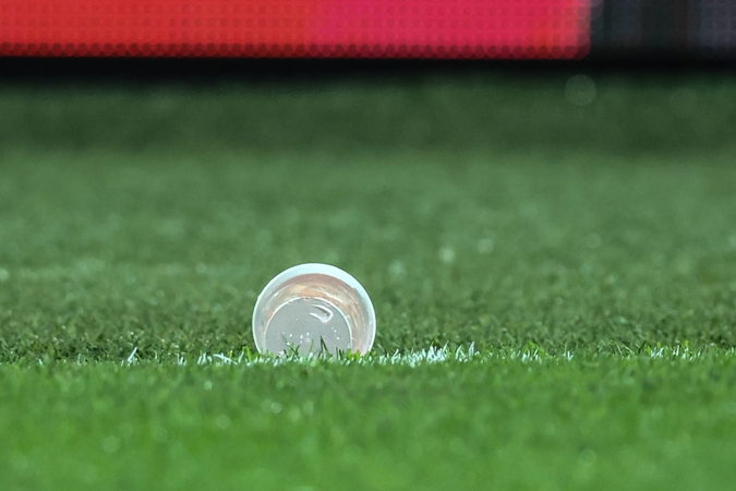 Prancūzija ketveriems metams atidėjo plastikinių puodelių draudimą