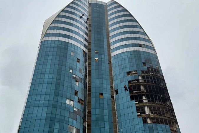 Ukrainiečių dronas smogė į dangoraižį Čečėnijoje