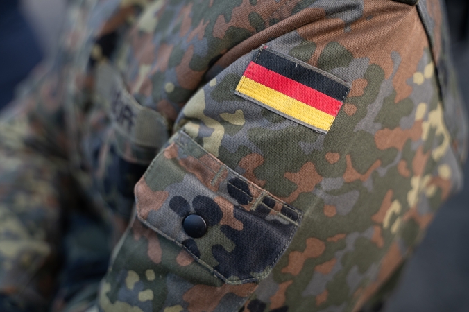 Bundestagas patvirtino maždaug didelį karinių pirkimų projektą