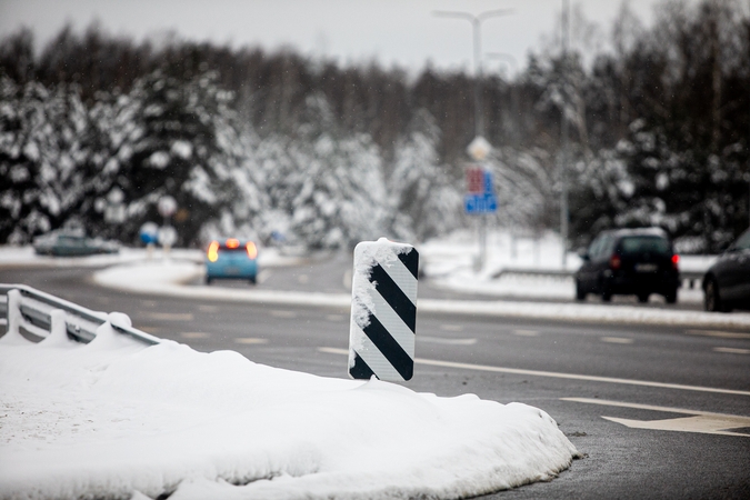Kas kaltas, jei keliai nenuvalyti?