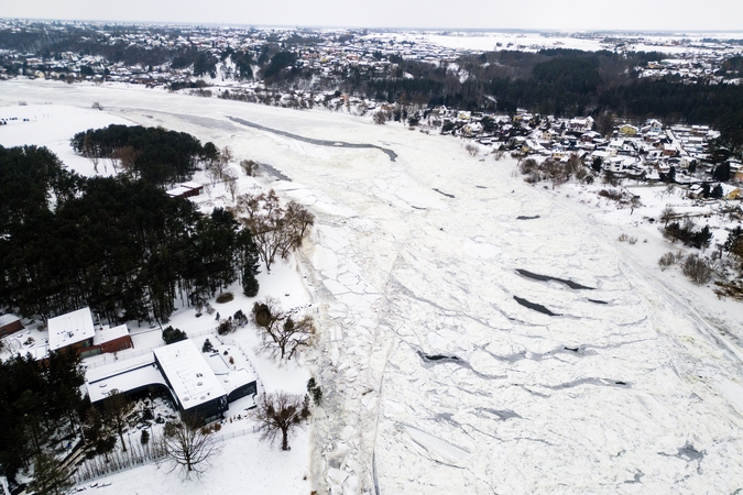 Situacija: Neryje ir Nemune formuojasi sangrūdos. Dėl to pradėjo kilti vandens lygis, kai kur jau net daugiau kaip metrą.