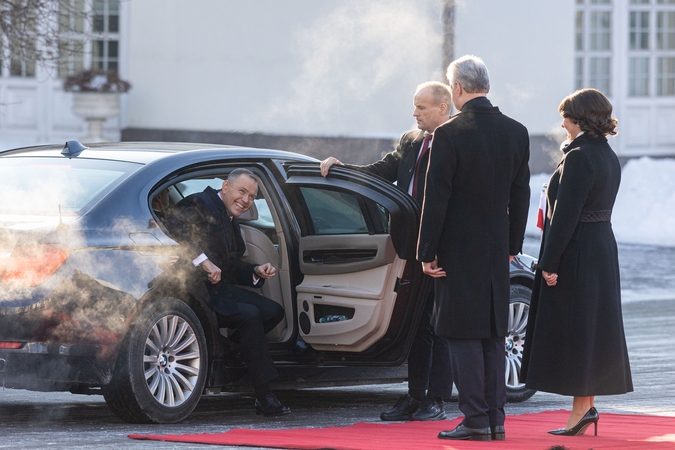 Oficiali Lenkijos pirmosios poros pasitikimo ceremonija Prezidentūroje