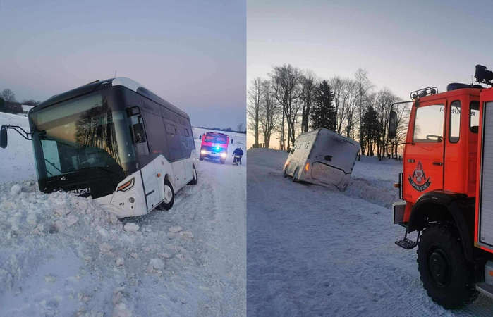 Pusnyje įstrigo autobusiukas: vaikams prireikė ugniagesių pagalbos