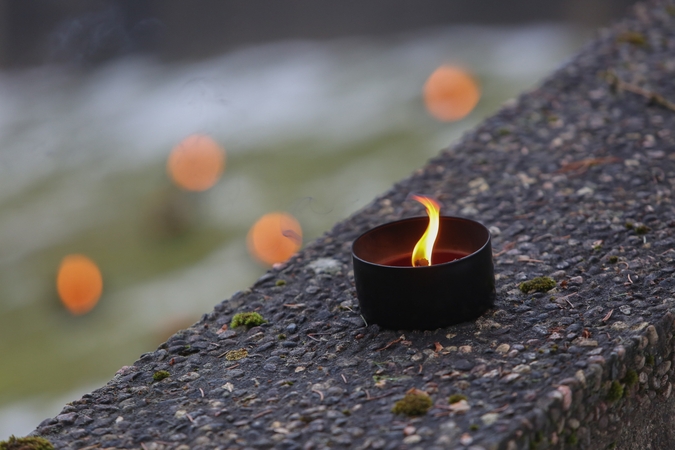 Namo kieme rastas mirtinai sušalęs pusamžis vyras