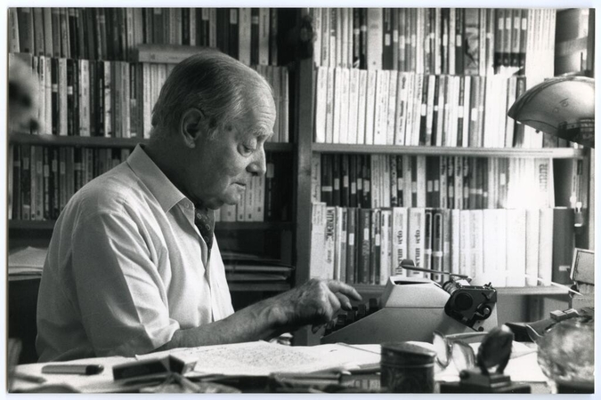 Emigracijoje: prieš Antrąjį pasaulinį karą palikęs Lenkiją J. Giedroycas į ją nebegrįžo, 1987 m.