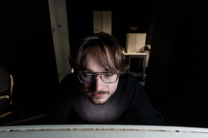 Išraiška: naujojo KTU teatro studijos spektaklio „A“ akimirkos.