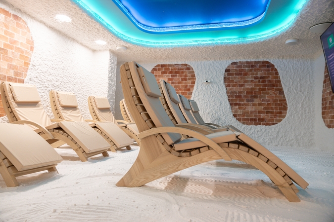 Vieta, kur norisi neskubėti: atsinaujinusi „Eglės sanatorija“ Druskininkuose