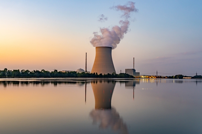 Apklausa: dauguma lenkų pritaria atominės elektrinės statybai