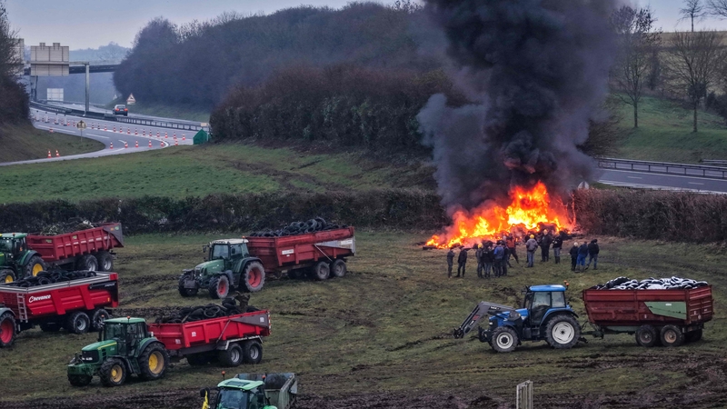 ES siūlo ūkininkams papildomų lėšų, kad numalšintų pyktį dėl MERCOSUR prekybos susitarimo