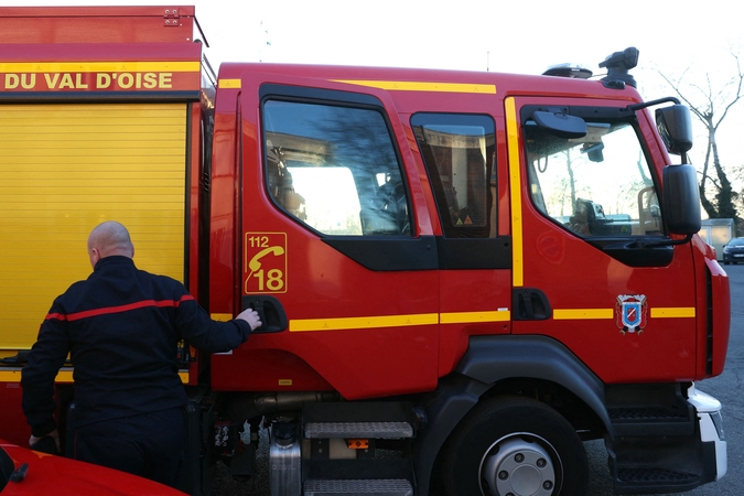 Alpių kurorto viešbutyje kilo gaisras, šimtai žmonių evakuoti