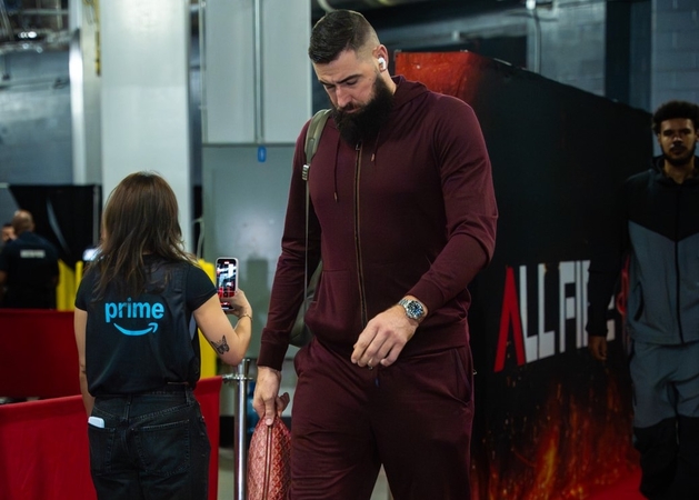 Trauma: J. Valančiūnas maždaug mėnesiui iškrito iš „Nuggets“ kovos rikiuotės.