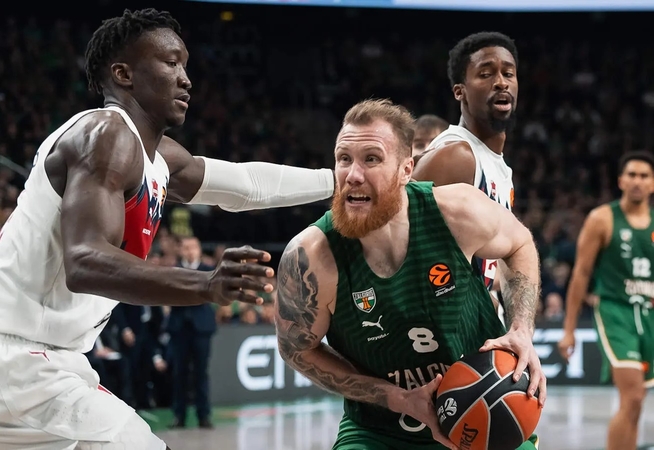 Blykstelėjo: I. Brazdeikis per pirmas rungtynes su „Baskonia“ buvo vienas iš trijų naudingiausiai žaidusių žalgiriečių.