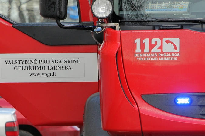 Tarnyba: ugniagesiai kasdien gelbsti į nelaimę patekusius žmones.