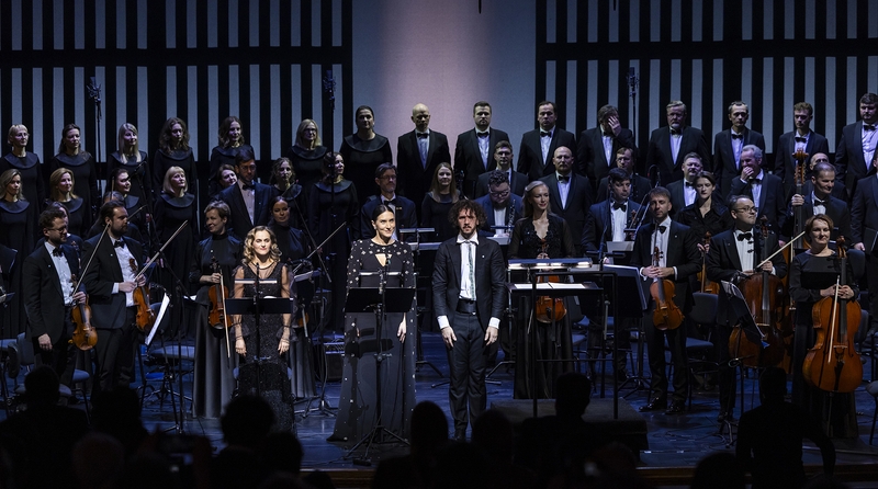 Muzika, skatinanti branginti laisvę: LNOBT skambėjo Martinaičio „Gailestingumo altorius“