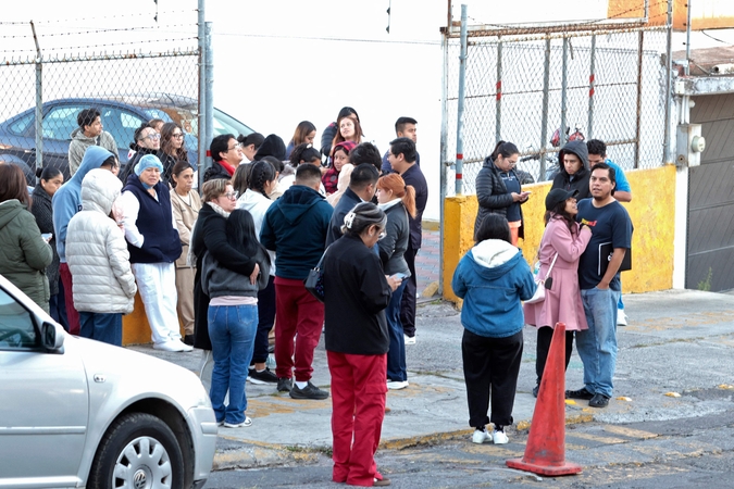 Meksikos sostinę supurtė galingas žemės drebėjimas