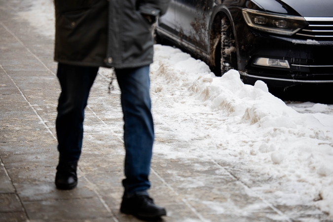 „Grinda“ pasiruošusi gausiam snygiui penktadienį: gatves valyti pradės po vidurnakčio
