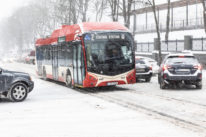 Viešojo transporto stotelėje Vilniuje sumuštas nepilnametis
