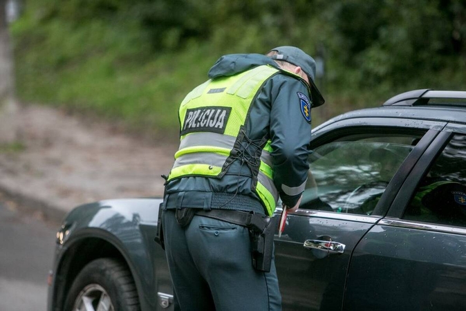 Uostamiestyje – girti ir apsvaigę vairuotojai