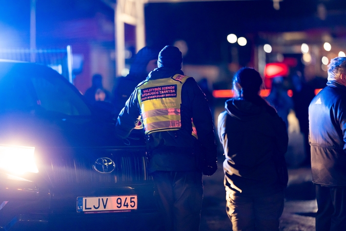 Pasienyje su Baltarusija apgręžti aštuoni neteisėti migrantai