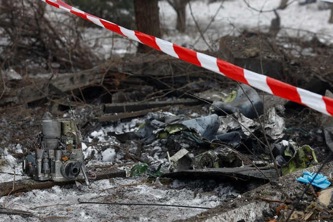Rusų dronas smogė greitosios pagalbos automobiliui Sumų srityje: žuvo pareigūnas ir paramedikė