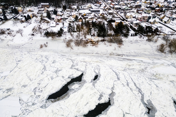 Potvynių grėsmė: sprogdinti ledus pasiruošusi ir kariuomenė