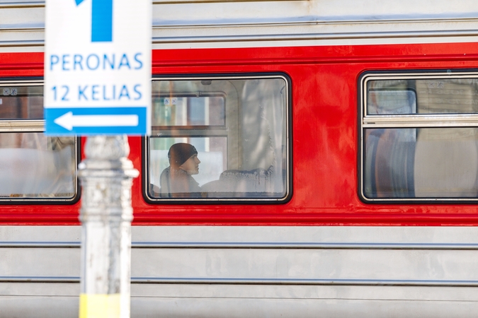 „Lietuvos geležinkeliai“ su Trakais ir Jonava tarsis dėl patogesnių kelionių