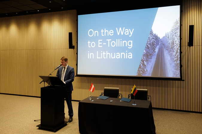 „Via Lietuva“ pasirašė sutartį dėl elektroninės kelių rinkliavos sistemos diegimo 