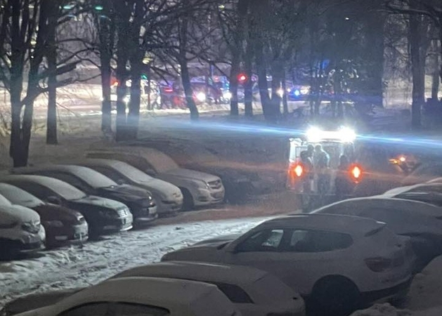Į P. Lukšio gatvę sulėkė policijos ekipažai