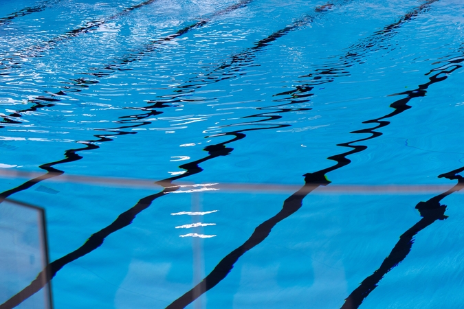 Sportininkų atstovė: „LTU Aquatics“ neužkirto kelio priekabiavimui prie plaukikės