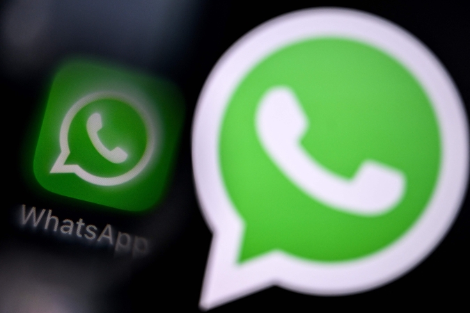 ES įspėja „Meta“: privalo atverti „WhatsApp“ konkuruojantiems DI pokalbių robotams