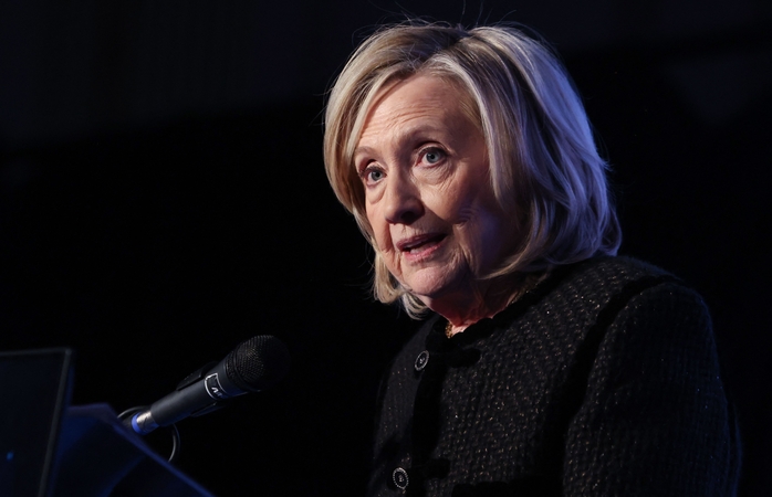 Hillary Clinton reikalauja iškviesti liudyti Donaldą Trumpą dėl jo ryšių su Jeffrey Epsteinu