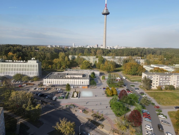Gautas statybų leidimas atnaujinti ikonišką aikštę Lazdynuose