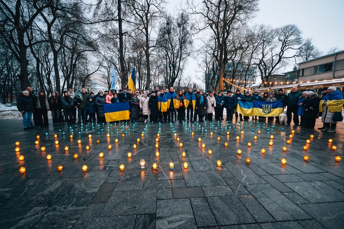 Kauno širdyje sužibo simbolinė Ukrainos vėliava: mūsų parama nesibaigs