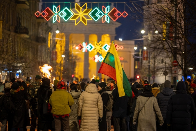 Vilnius kviečia Vasario 16-ąją švęsti vieningai: nuo jaunimo eisenos iki tradicinių Laisvės laužų