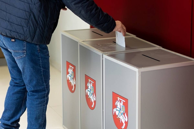 Rusijos opozicija palaiko siūlymą riboti balsavimą savivaldos rinkimuose rusams ir baltarusiams