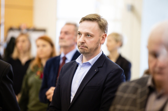 Dėl „čekiukų“ bylos Aurimas Žvinys neteko ir politiko mandato, ir direktoriaus pareigų