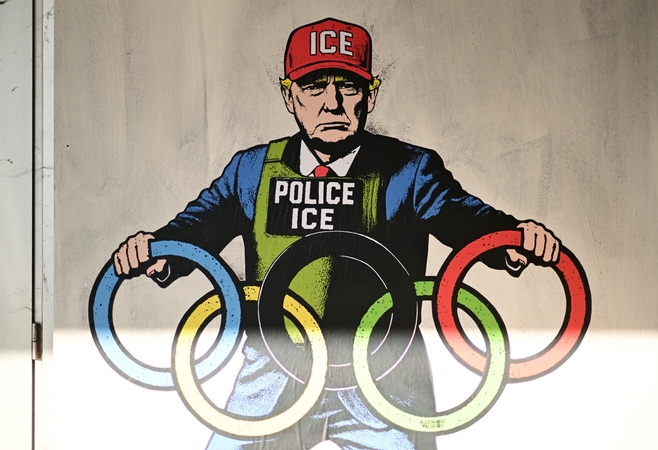 Trumpas užsimena apie migracijos pareigūnų veiksmų švelninimą