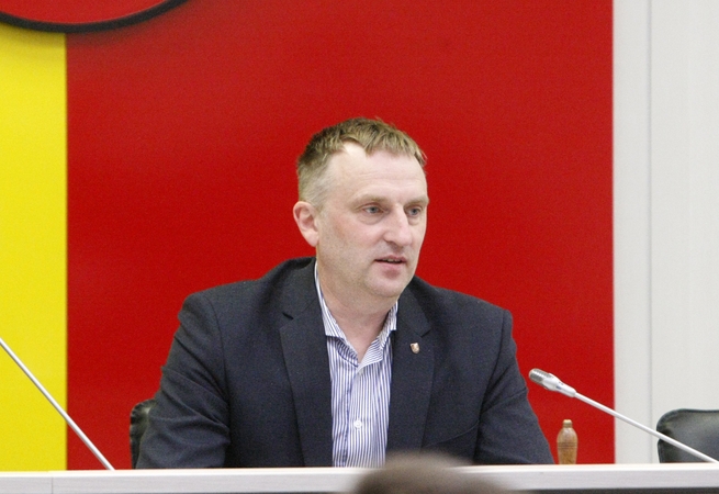 Patvirtino: Klaipėdos savivaldybės administracija oficialiai paskelbė, kad „Klaipėdos keleivinio transporto“ vadovo G. Neniškio darbo santykiai pasibaigė vasario 6-ąją.