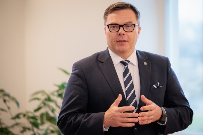 Pamatas: M. Kukaitis remiasi Islandijos simboliu – kai išrinkti politikai nebegirdi tautos, tauta turi pareigą tai priminti ir pasakyti.