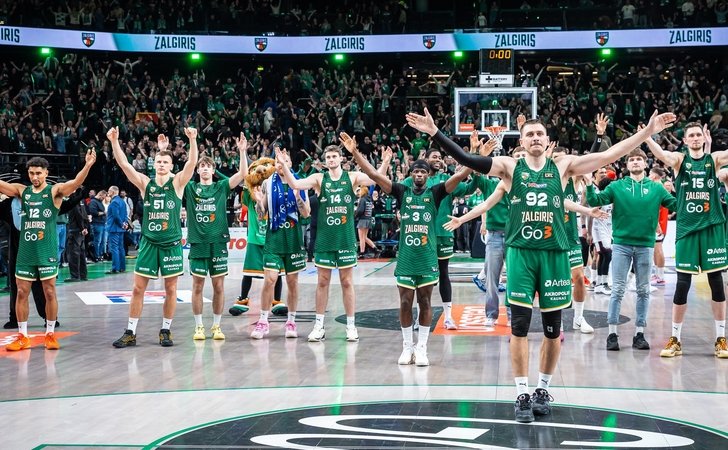 Kolekcija: tarp E. Ulanovo sportinių trofėjų – keturi Karaliaus Mindaugo taurės finalo turnyro naudingiausio žaidėjo (MVP) prizai.