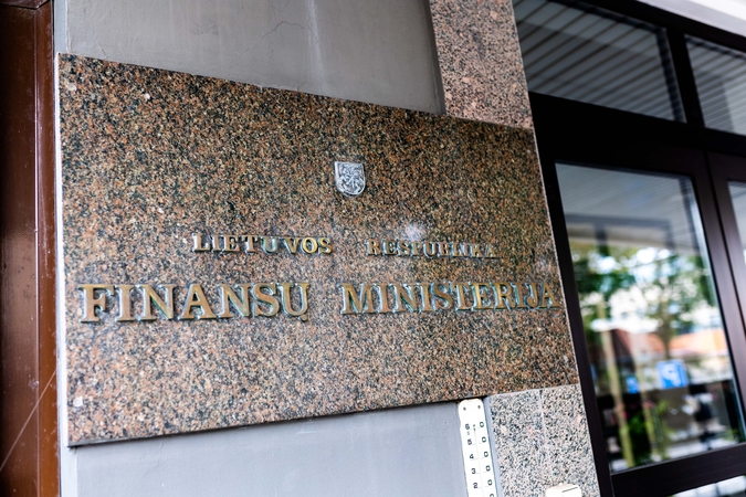 Finansų ministerijoje – pokyčiai: pareigas palieka ir ministro patarėja, ir kancleris