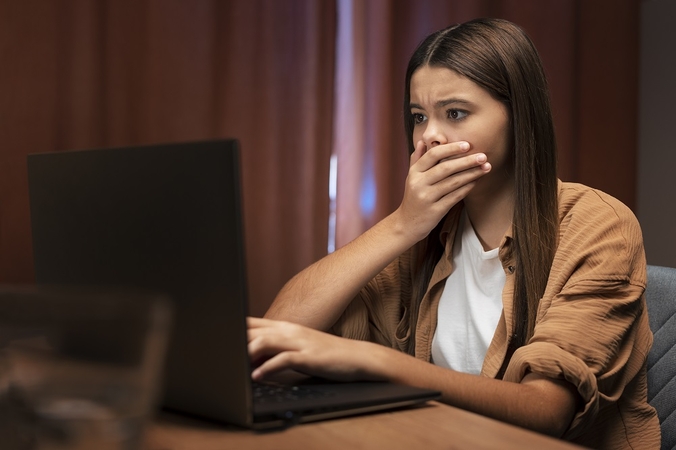 Dešimt pranešimų per dieną: kur kreiptis dėl patyčių internete?