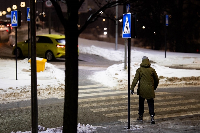 „Via Lietuva“ žada atnaujinti jų per šimtą