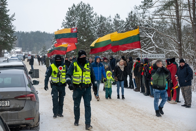 Krašto apsaugos ministras: Kapčiamiestyje sutinkama išsikelti