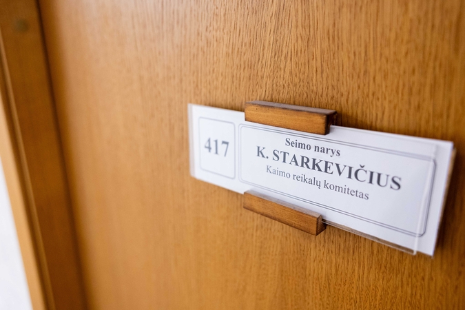 Kratos politikų namuose: STT tyrimas plečiasi