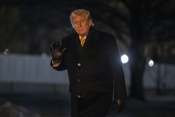 Teisėjas paskyrė teismo datą dėl Trumpo 10 mlrd. dolerių ieškinio prieš BBC